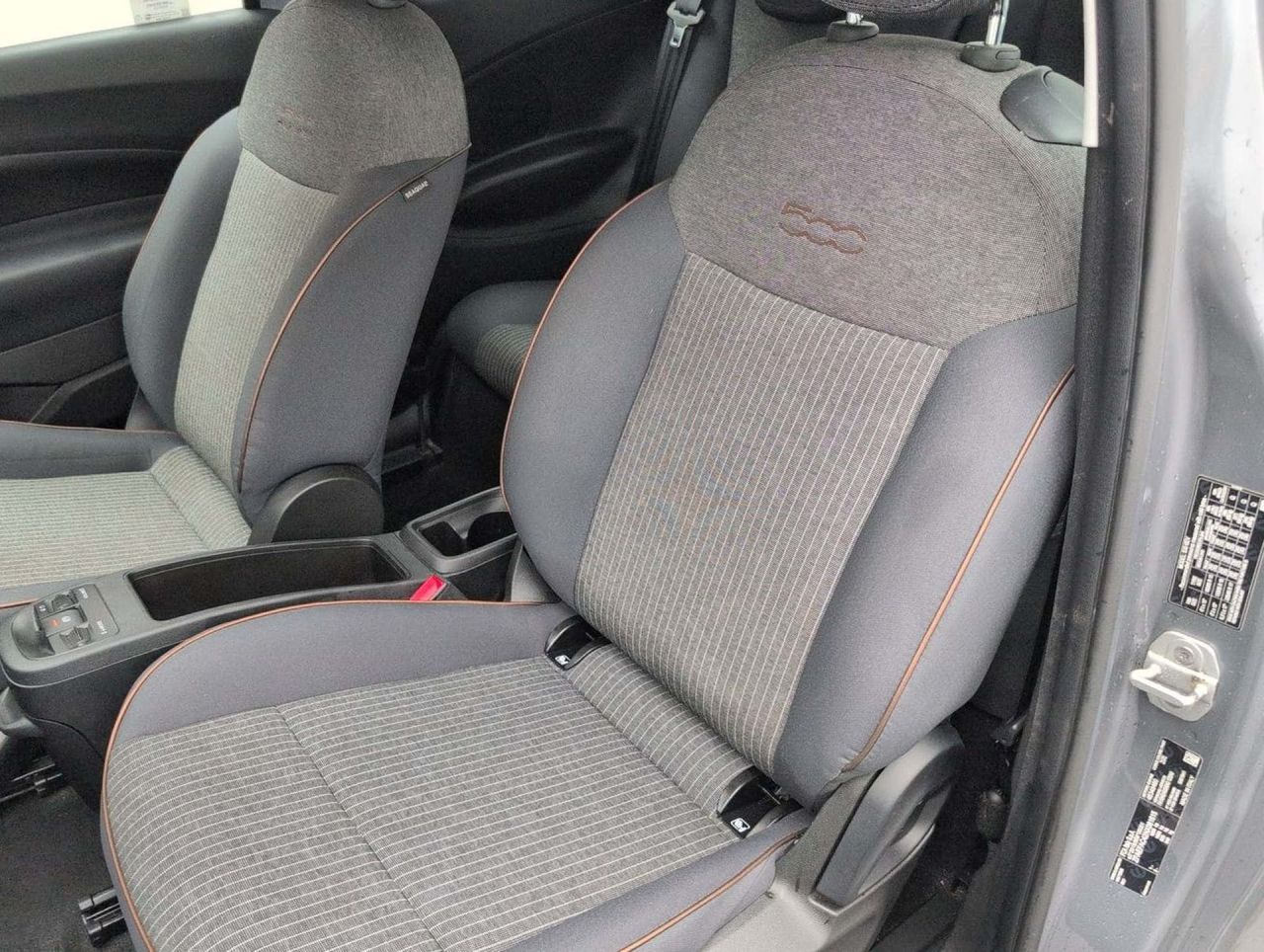 Fiat 500E 